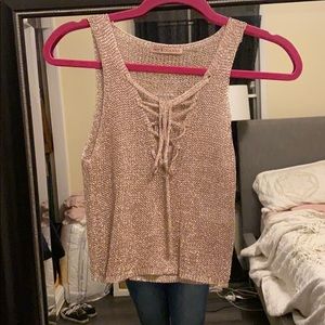 The cutest gold champagne top ✨